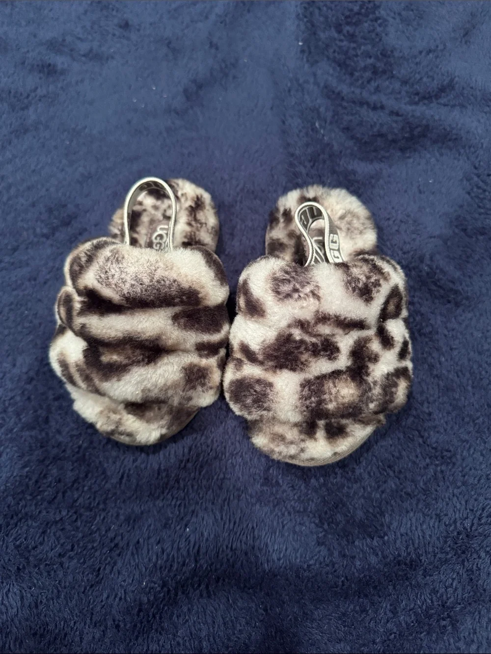 UGG Kids Faux-Fur Leopard Slide Slippers in Brown/Black